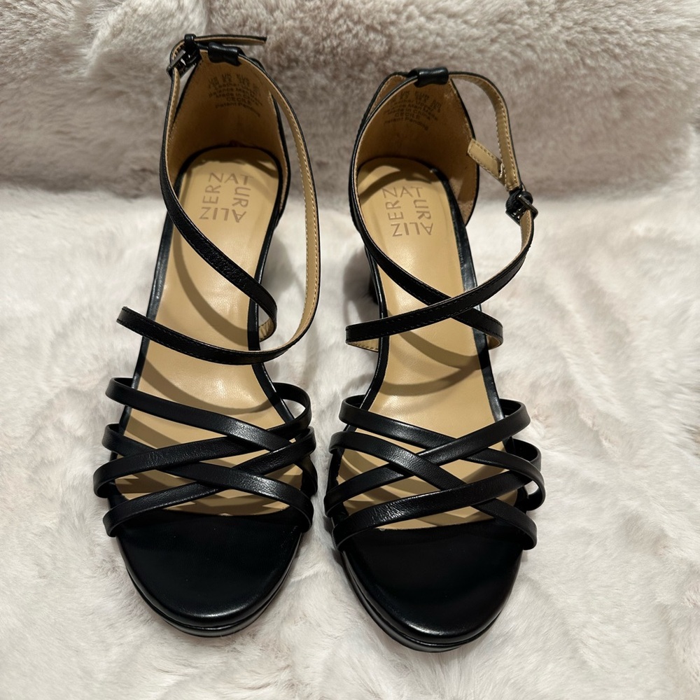 Naturalizer Black Strappy Women's Sandals 8.5 NIB
